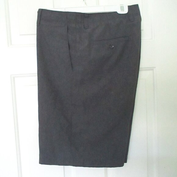 Greg Norman for Tasso Elba Mens Flat Front Gray Golf Short Pant NWOT - Size 34W - Picture 2 of 3